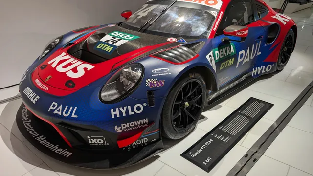 Rennwagen, Radnaben und ein Porsche aus Lego - Das Porsche Museum Stuttgart