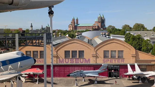 Vom Kaiserdom zum Space Shuttle - Das Technik Museum Speyer